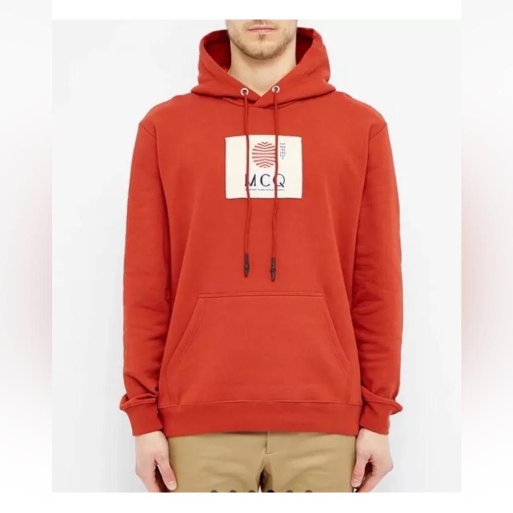 MCQ BY ALEXANDER MCQUEEN Sun Patch Logo Pullover Hoodie In Rust S